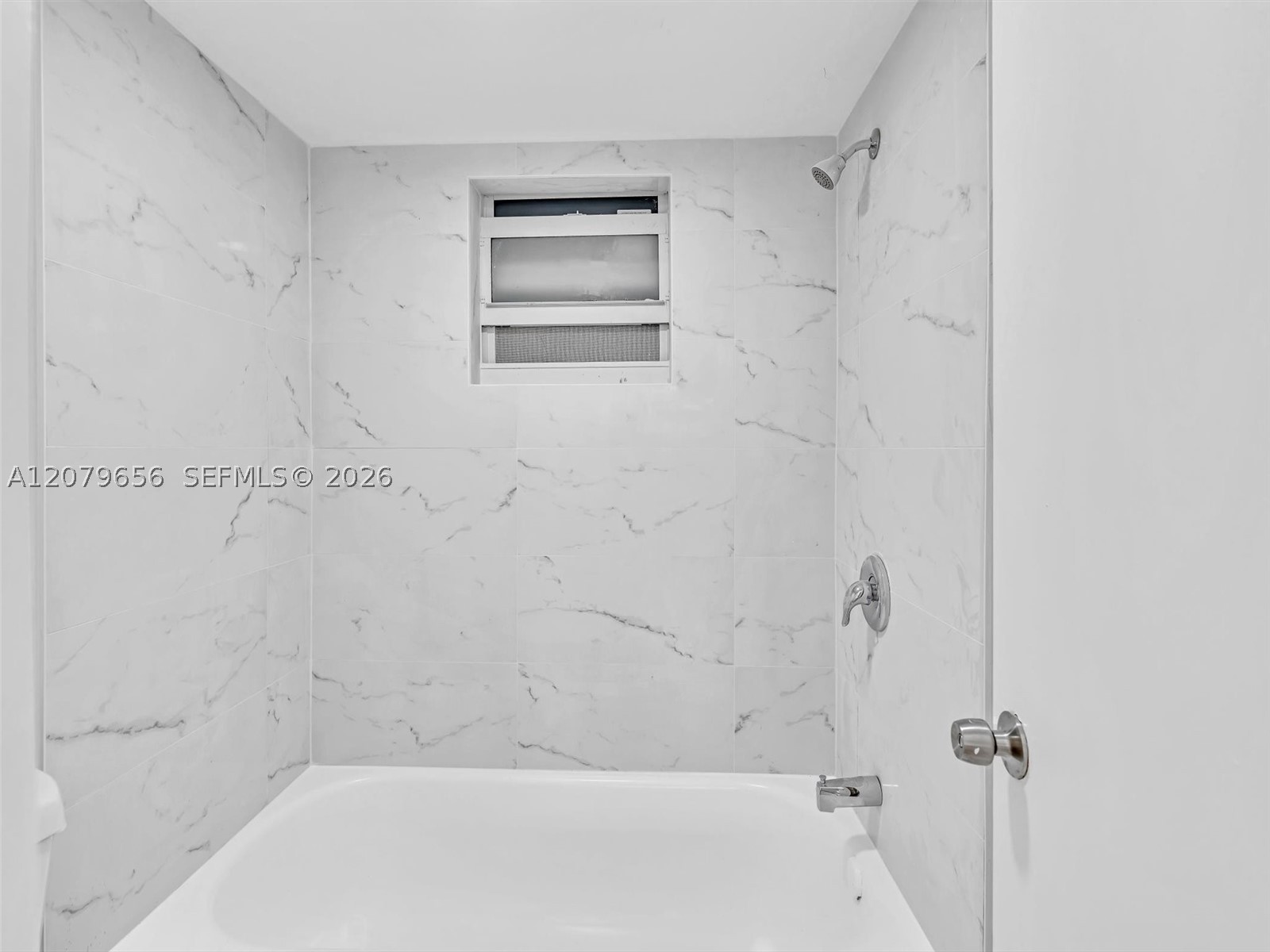 3626 Ne 168th St 202 Property Photo 14