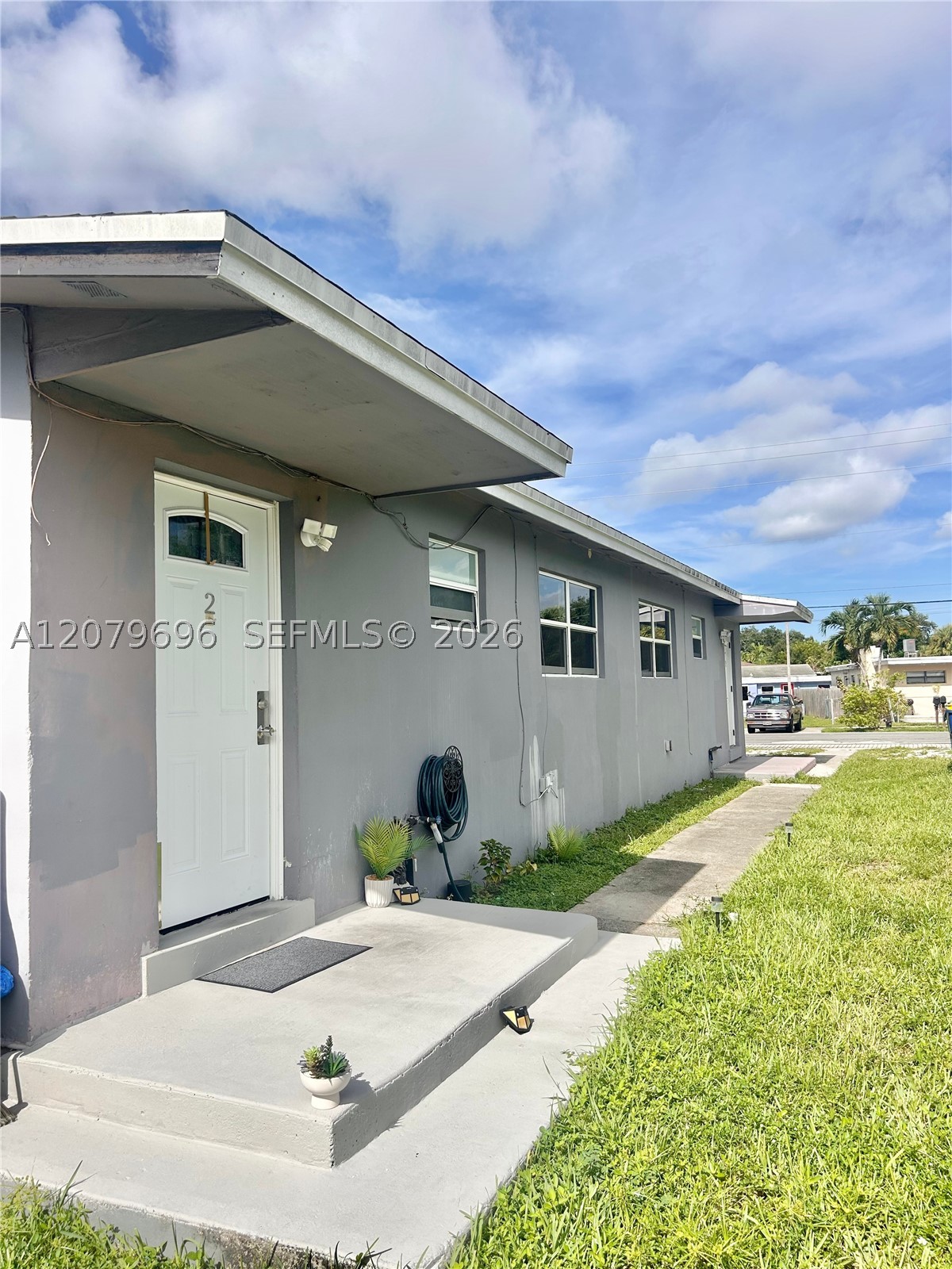 369 Phippen Waiters Rd Property Photo 2