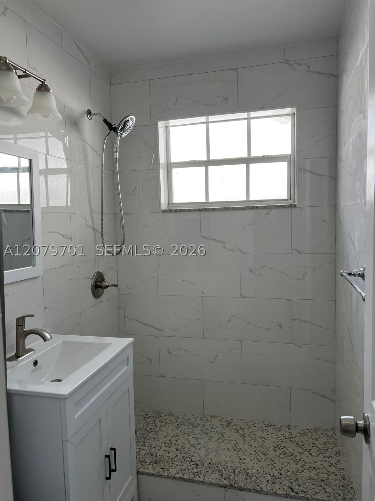 337 Phippen Waiters Rd Property Photo 11