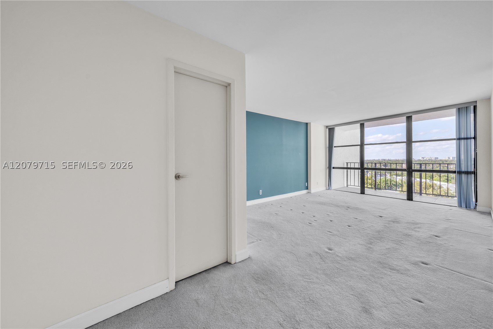1000 Parkview Dr 925 Property Photo 19