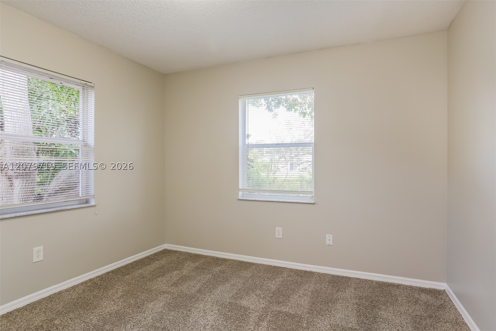 2514 Sw Monterrey Ln Property Photo 11