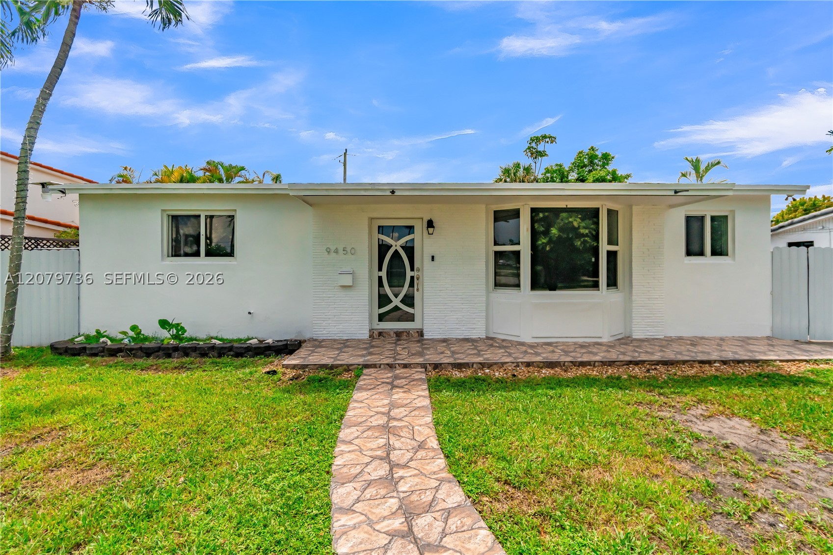 9450 Sw 25th Dr Property Photo 2