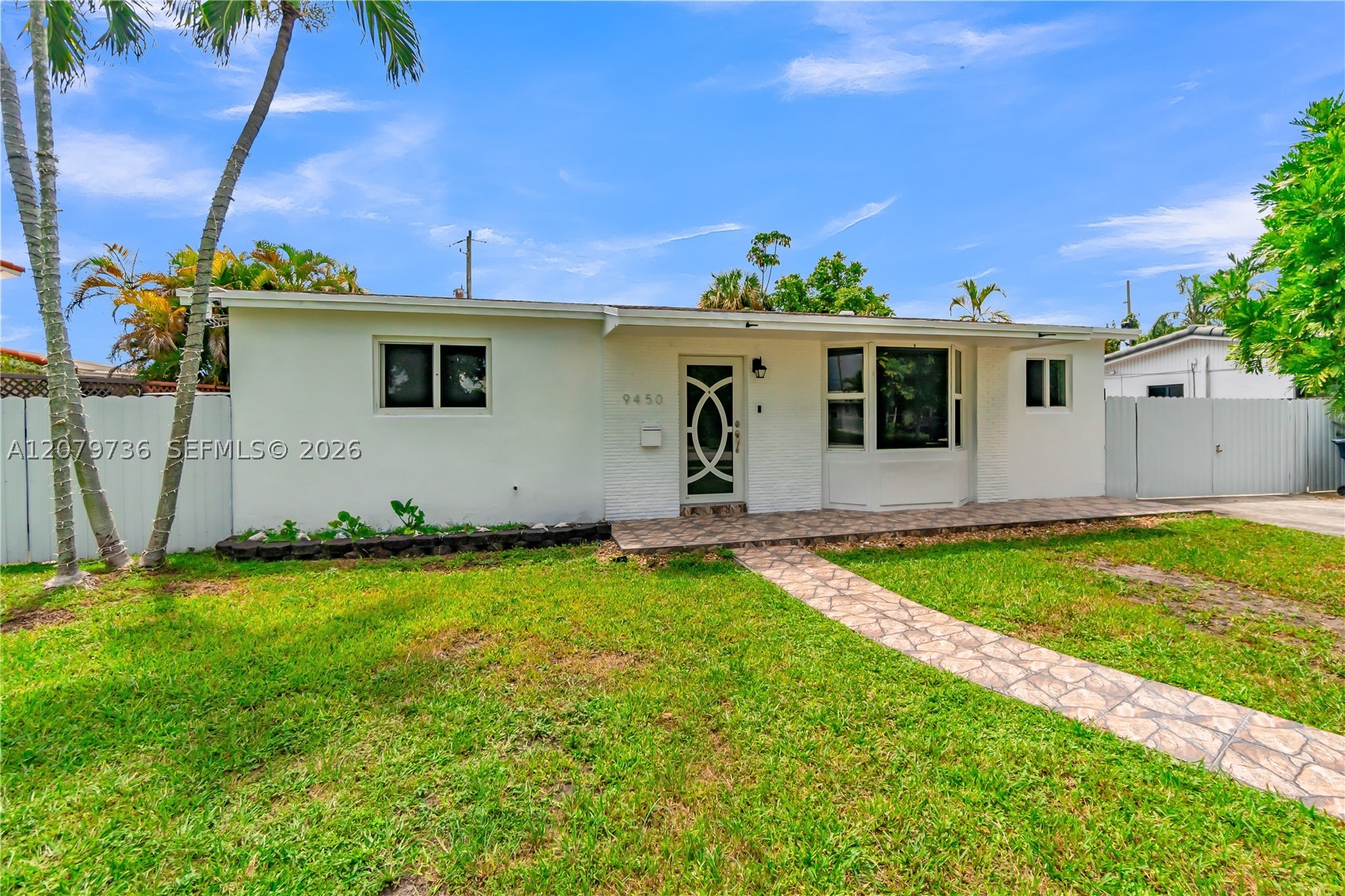 9450 Sw 25th Dr Property Photo 4
