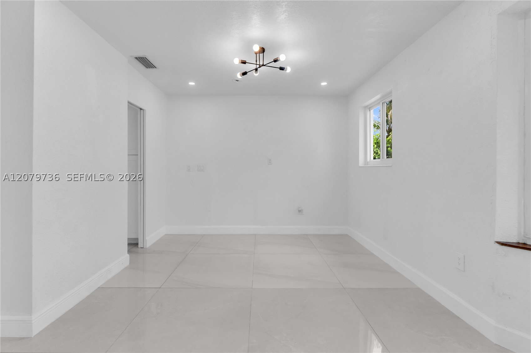 9450 Sw 25th Dr Property Photo 7