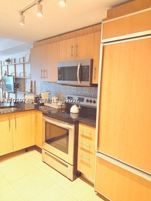 10275 Collins Ave 303 Property Photo 15