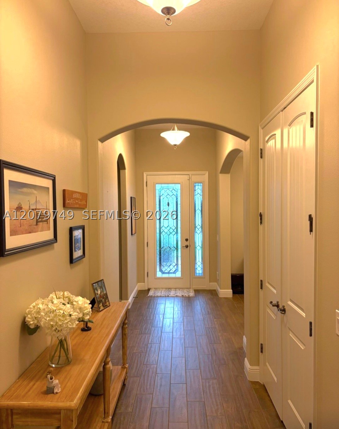 2919 Trasona Dr Property Photo 2