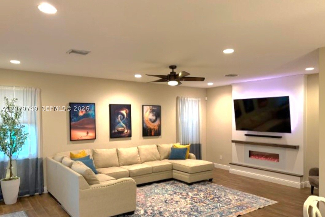 2919 Trasona Dr Property Photo 12