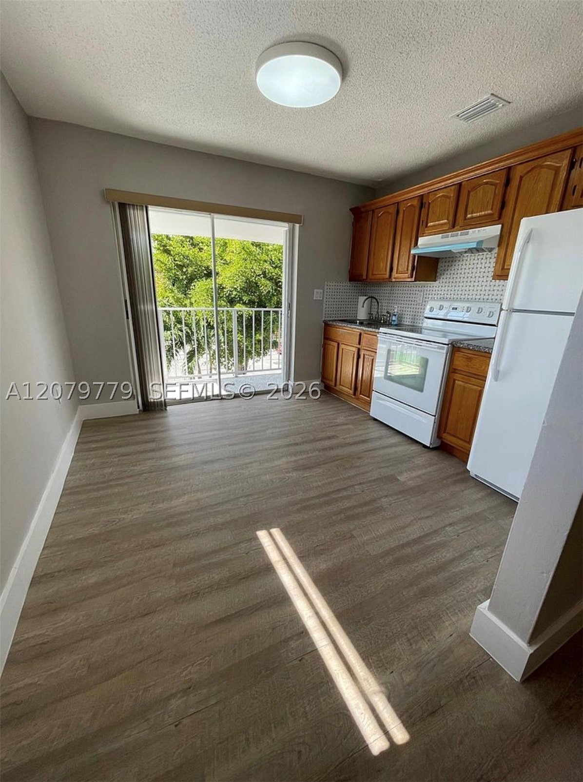 827 Sw 11th Ave 5 Property Photo 2