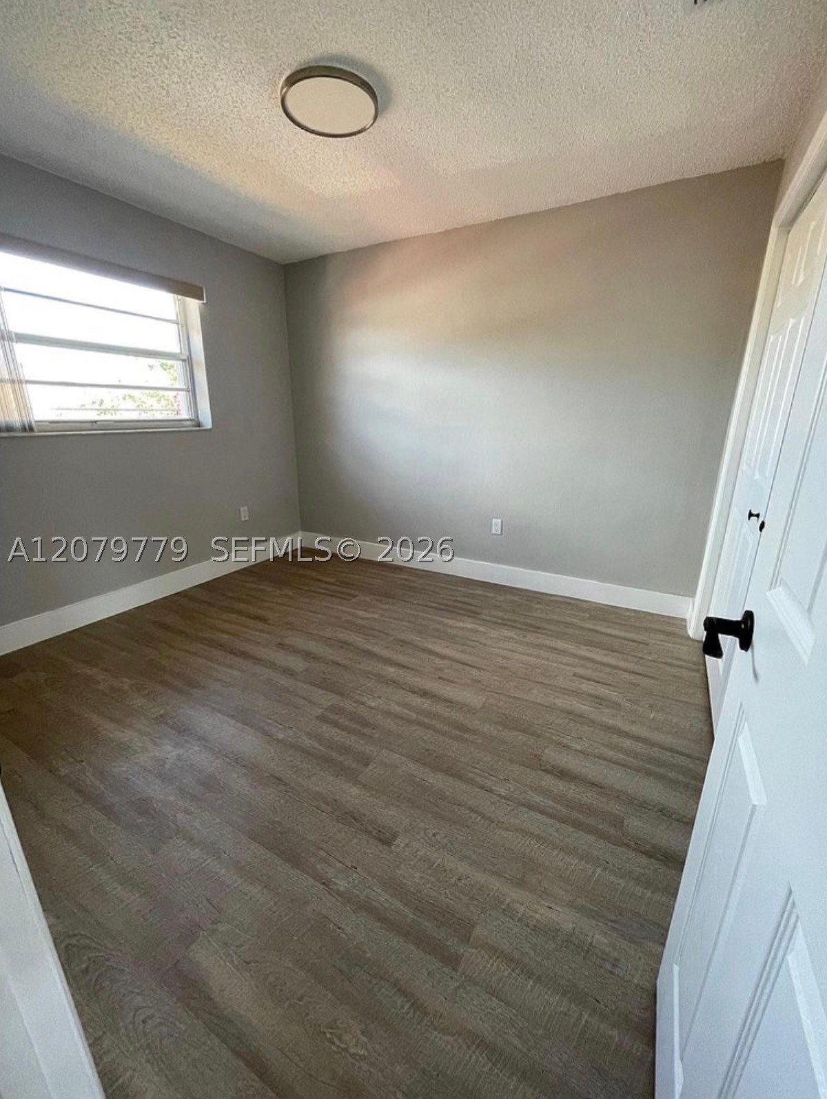 827 Sw 11th Ave 5 Property Photo 3