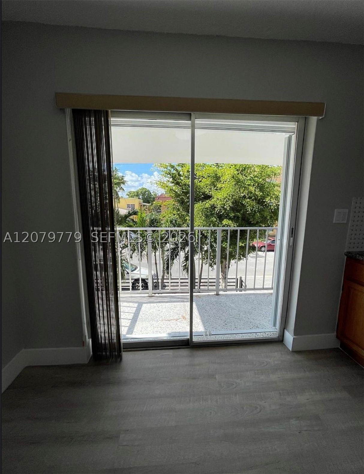 827 Sw 11th Ave 5 Property Photo 5