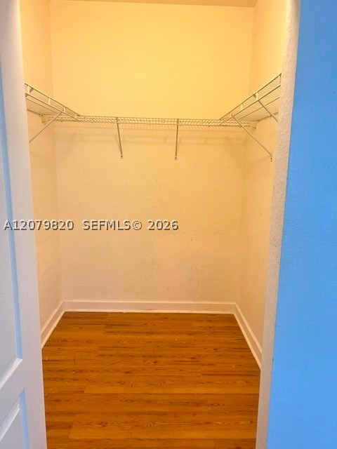 2728 Ne 3rd Ct 105 Property Photo 6