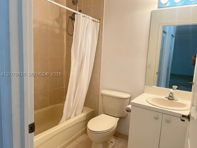 2728 Ne 3rd Ct 105 Property Photo 11