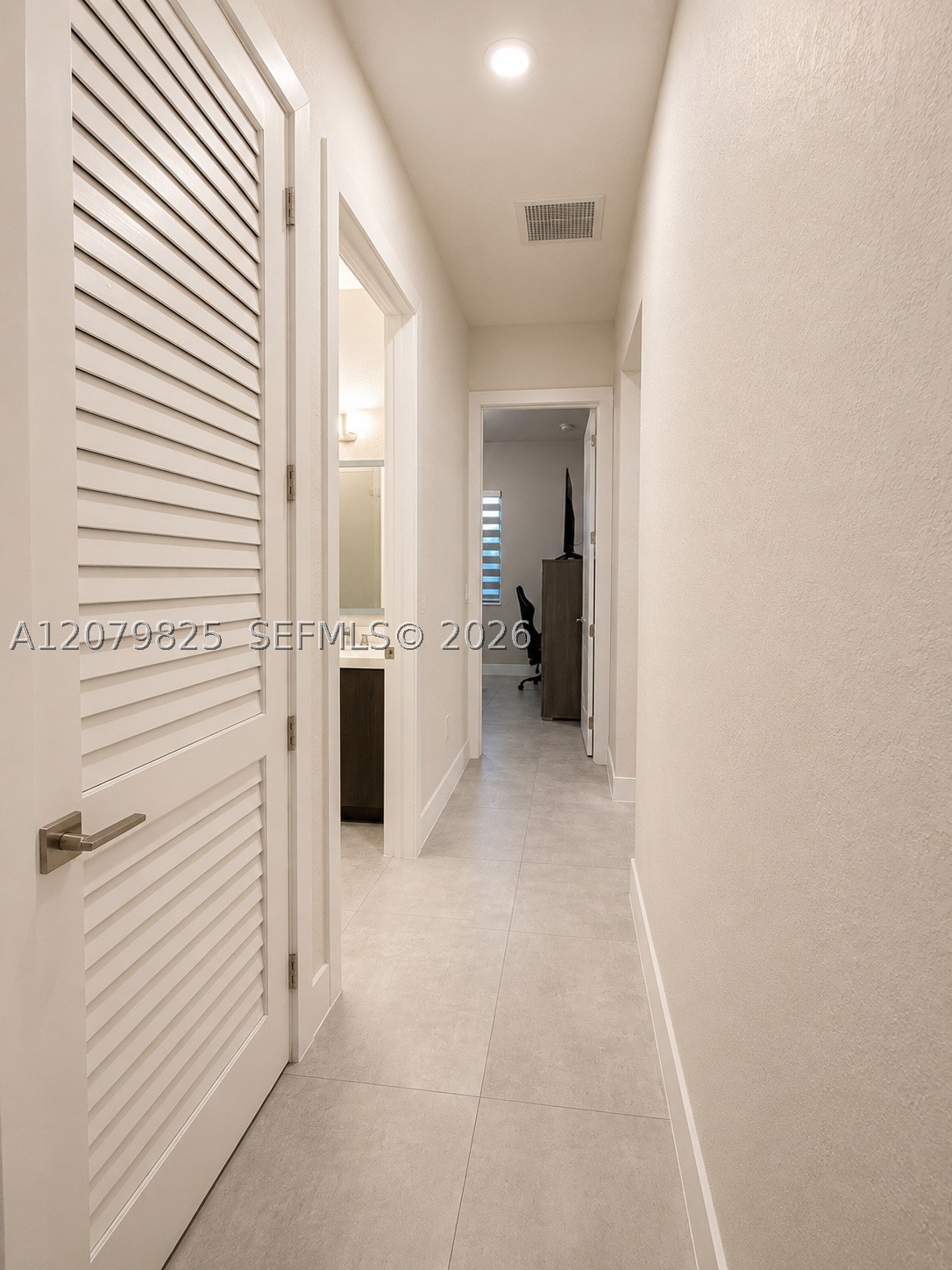 A12079825 Property Photo 22