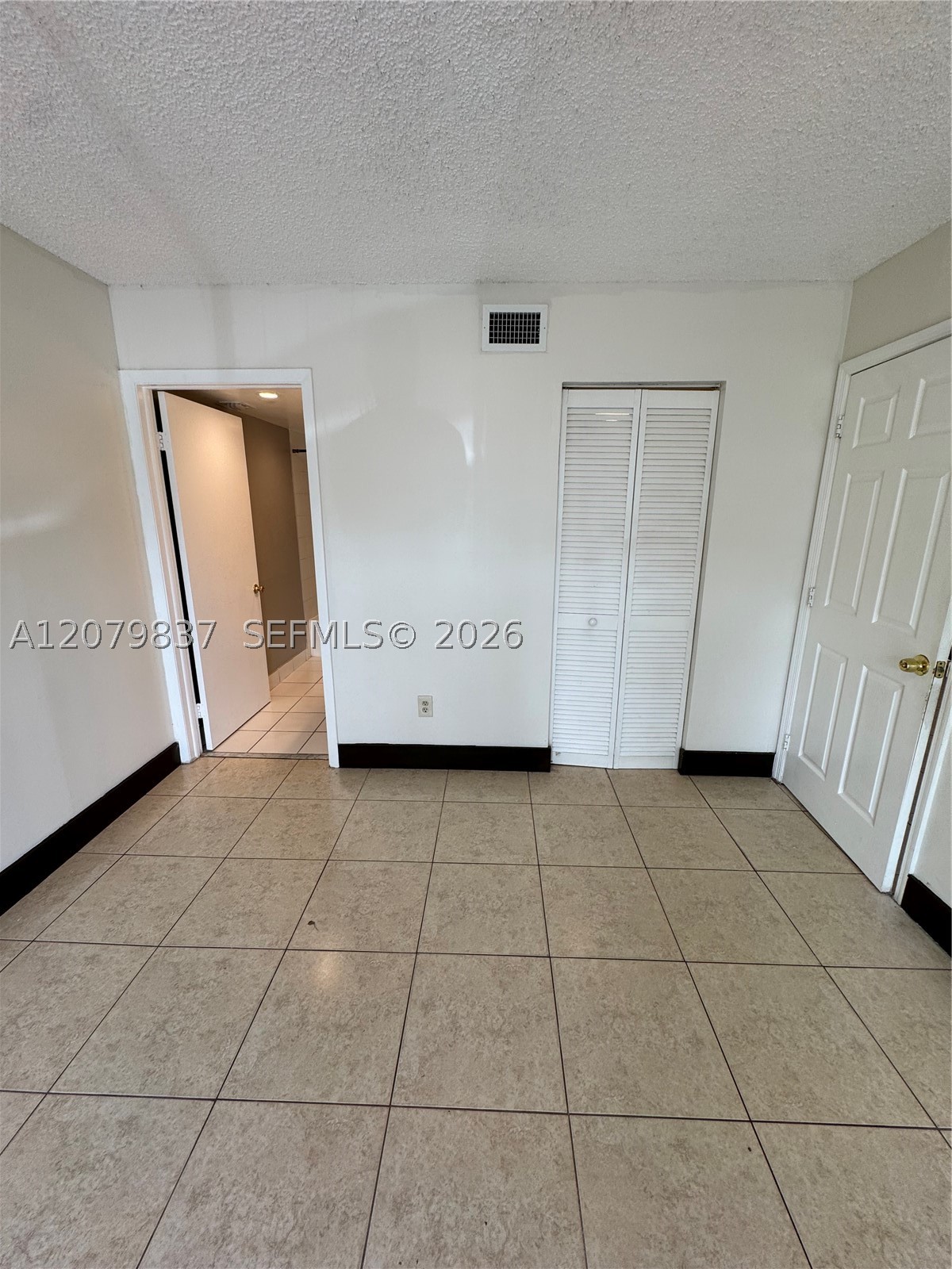 18224 Mediterranean Blvd 2-17 Property Photo 10