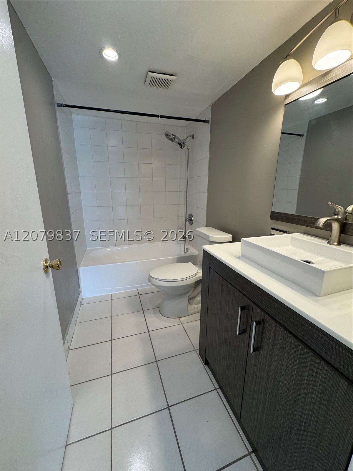 18224 Mediterranean Blvd 2-17 Property Photo 12