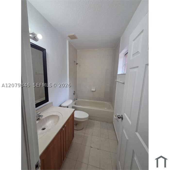 875 Sw 6th Pl 0 Property Photo 3