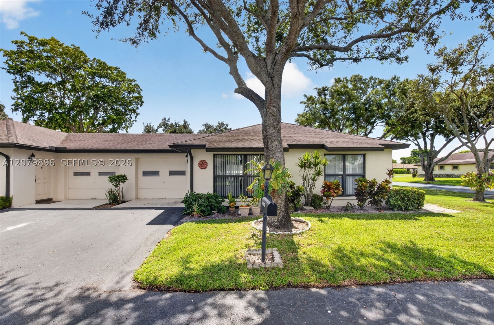 10086 Eaglewood Rd B Property Photo 1