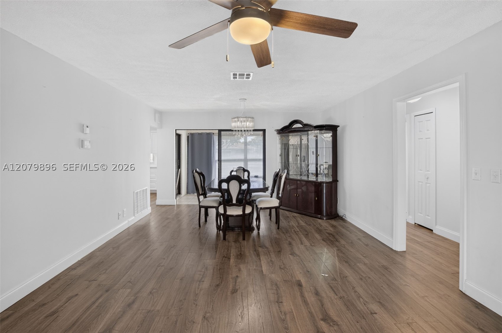 10086 Eaglewood Rd B Property Photo 8