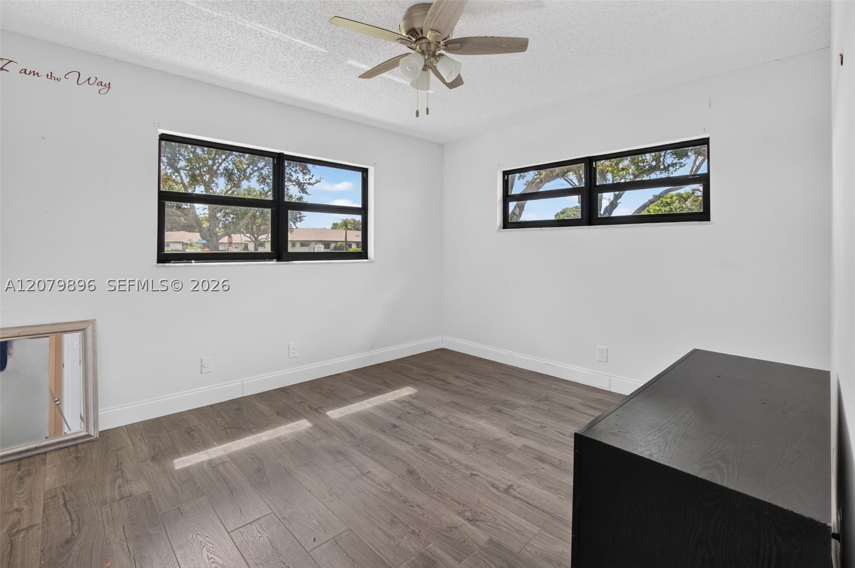 10086 Eaglewood Rd B Property Photo 21
