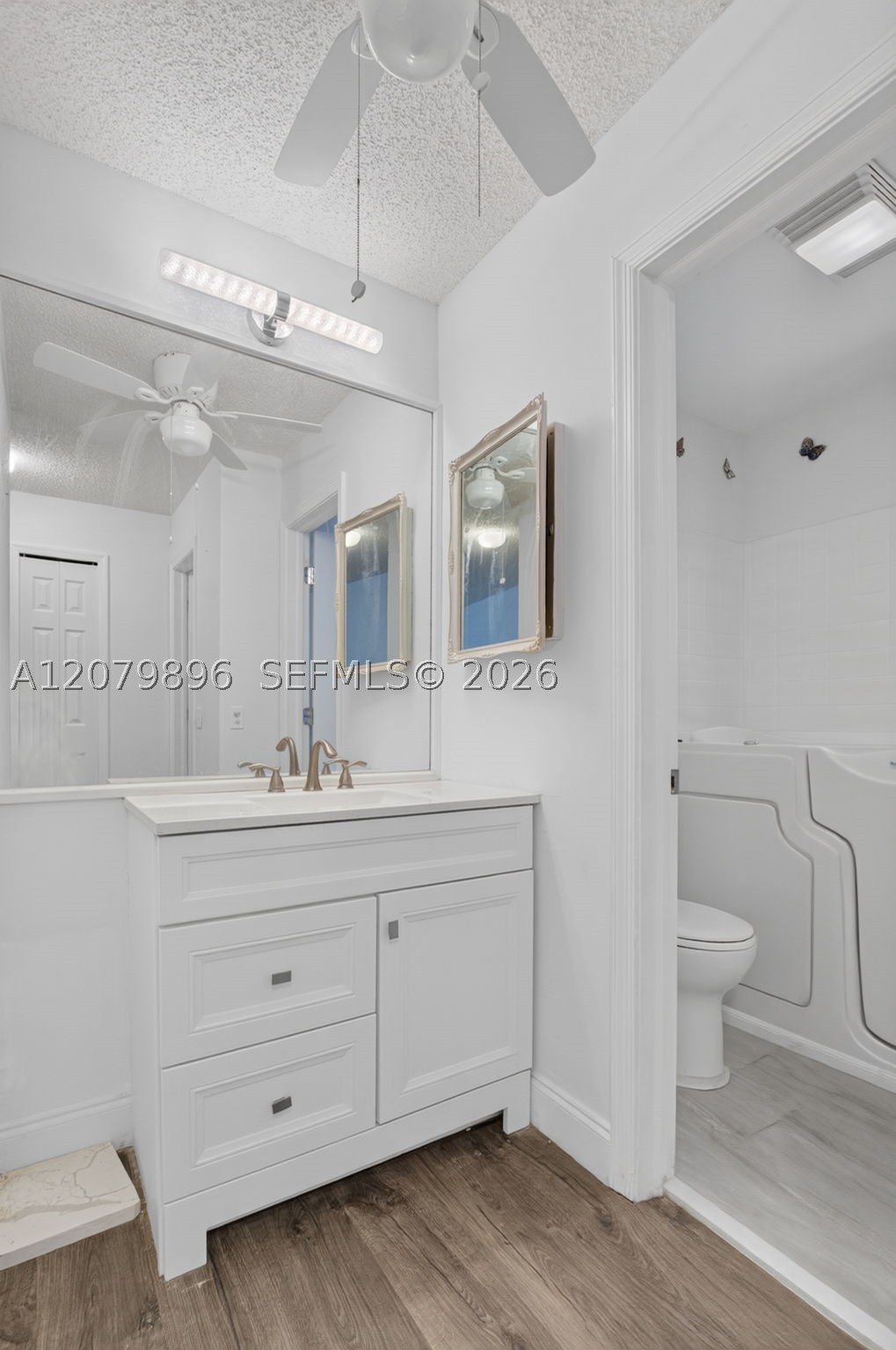 10086 Eaglewood Rd B Property Photo 25