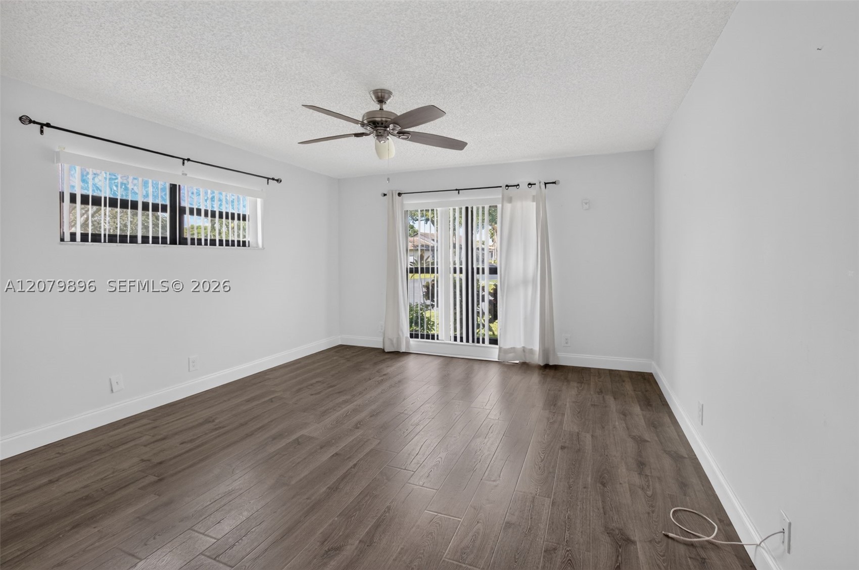 10086 Eaglewood Rd B Property Photo 28