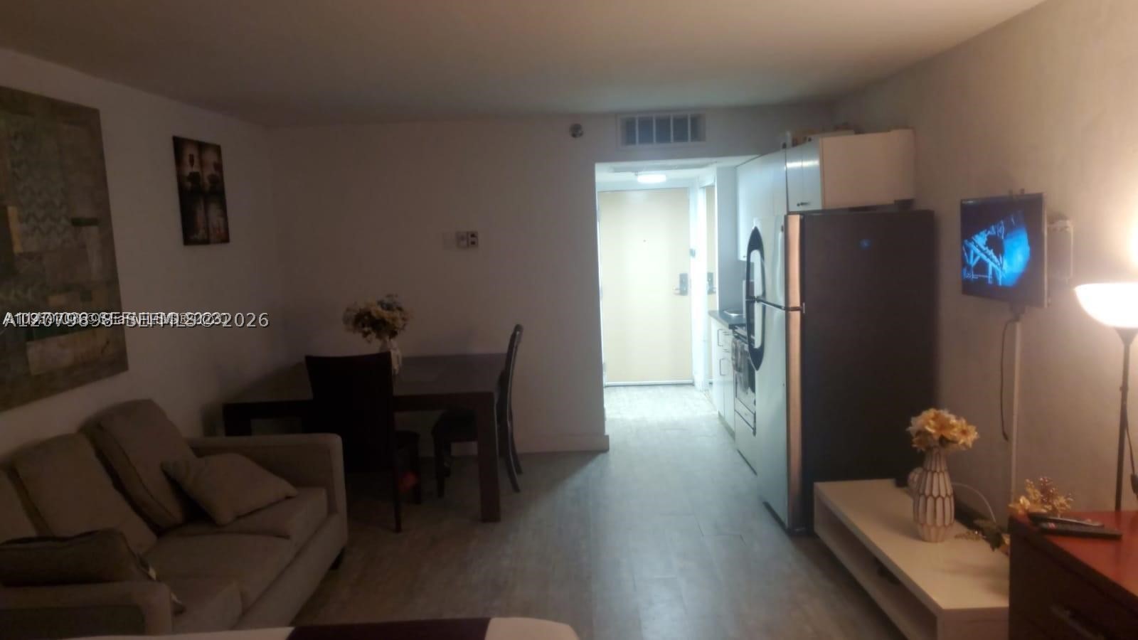 19201 Collins Ave 748 Property Photo 6
