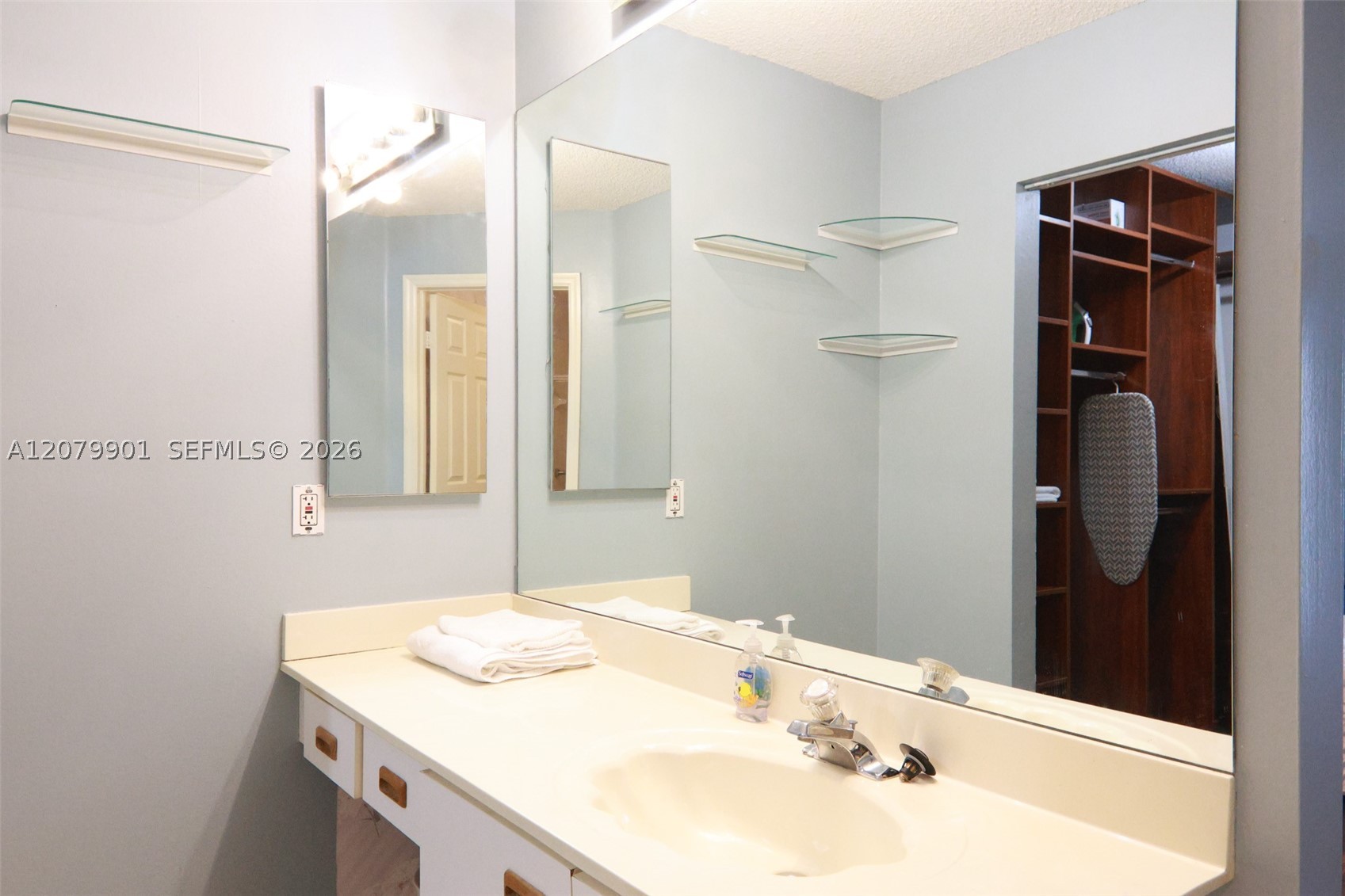 9620 Sw 9th Ct Property Photo 15