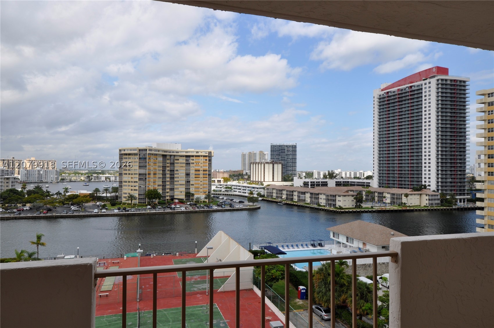 1865 S Ocean Dr 9I Property Photo 1