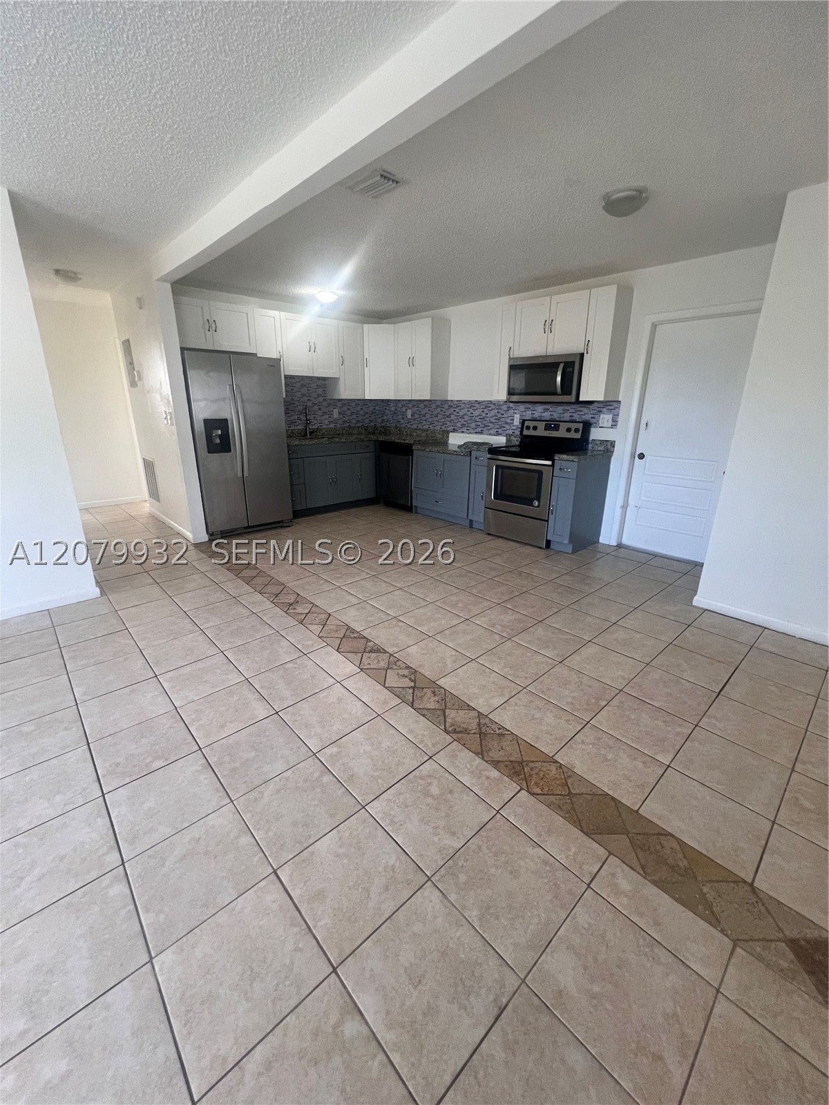 828 Sw 3rd St 828 Property Photo 4