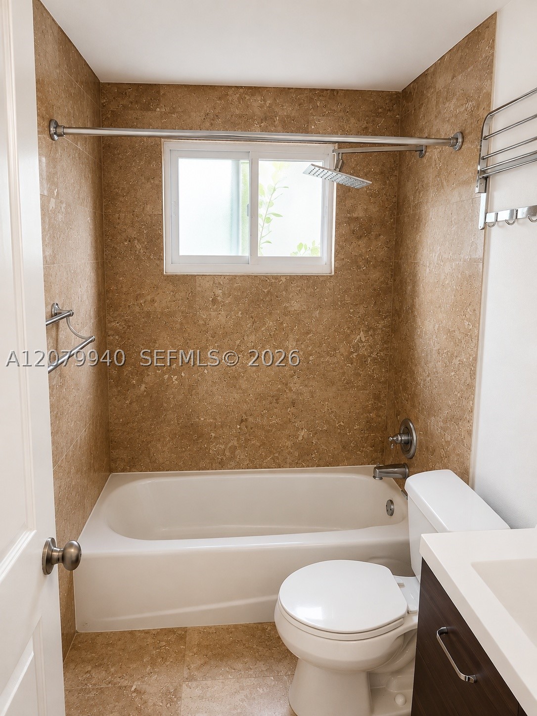 549 Meridian Ave 4 Property Photo 8
