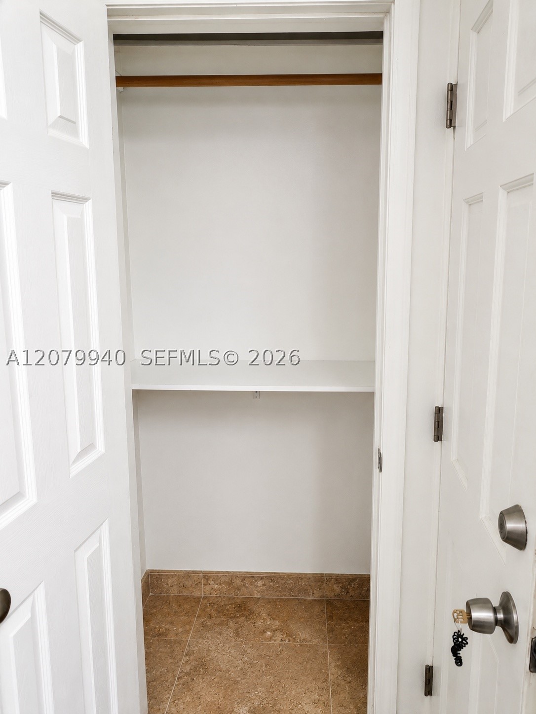 549 Meridian Ave 4 Property Photo 10