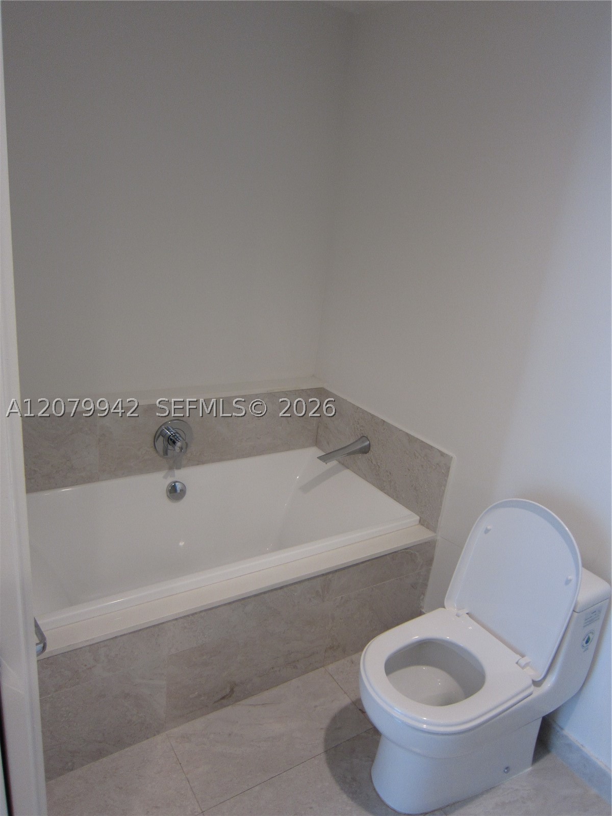488 Ne 18th St 3404 Property Photo 21