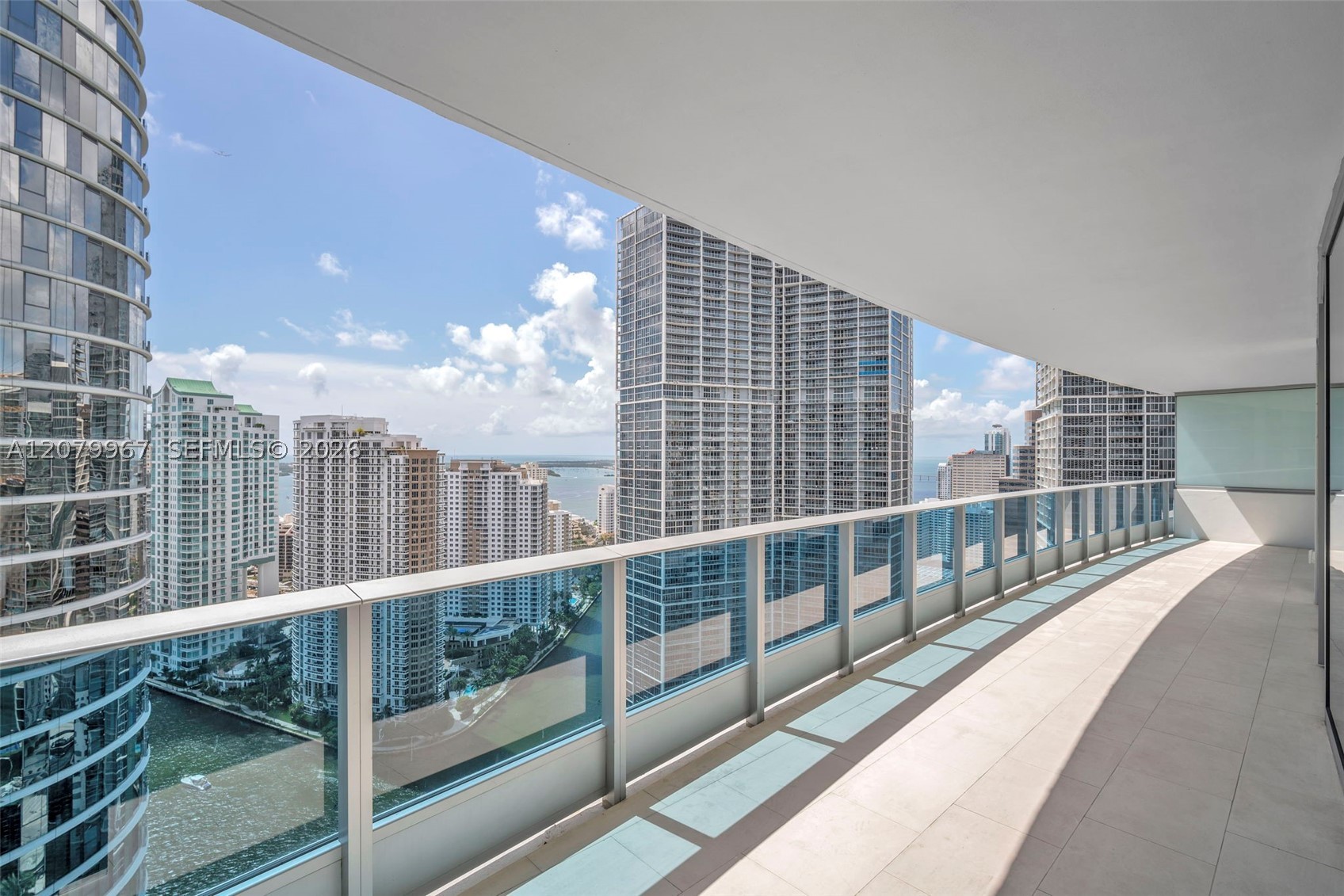 200 Biscayne Boulevard Way 3703 Property Photo 3