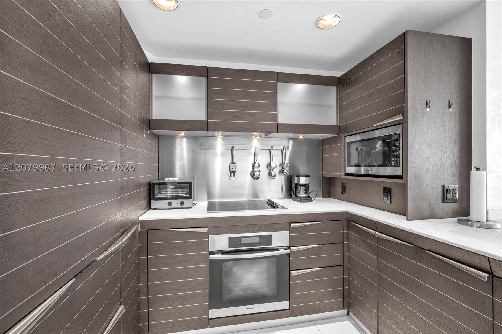 200 Biscayne Boulevard Way 3703 Property Photo 13