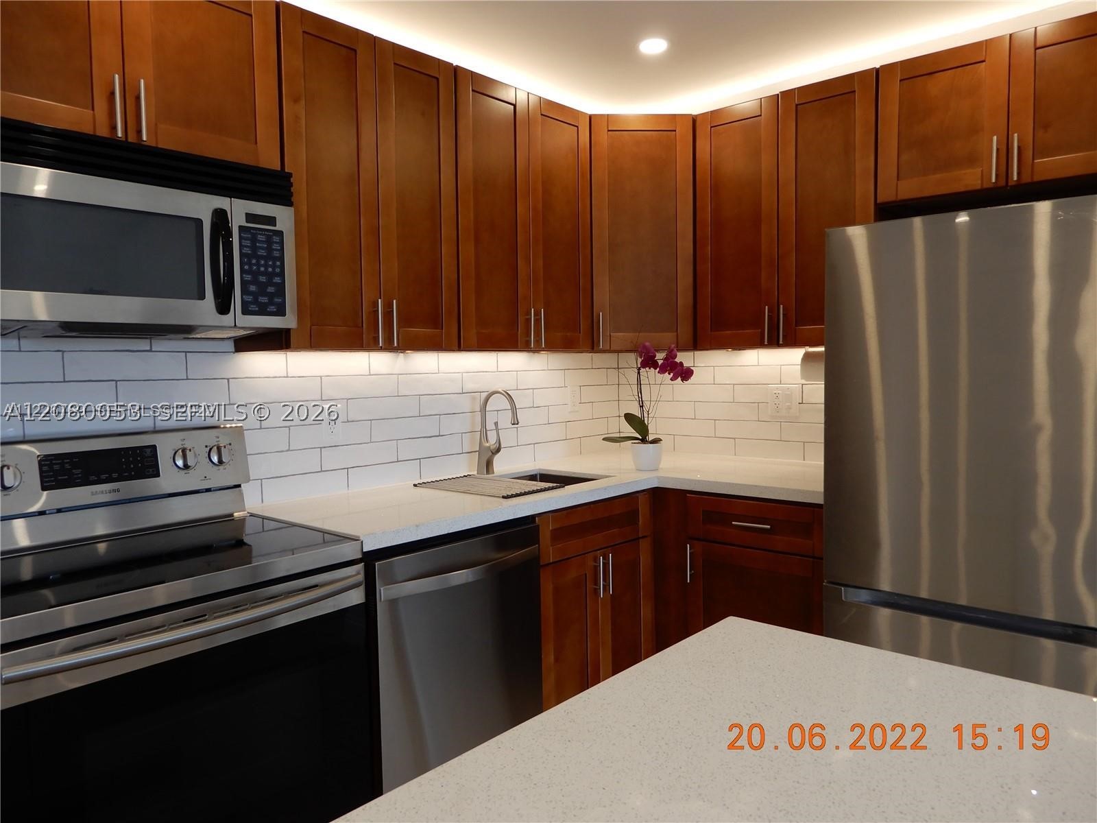 7175 NW 179th St 307 Property Photo 1