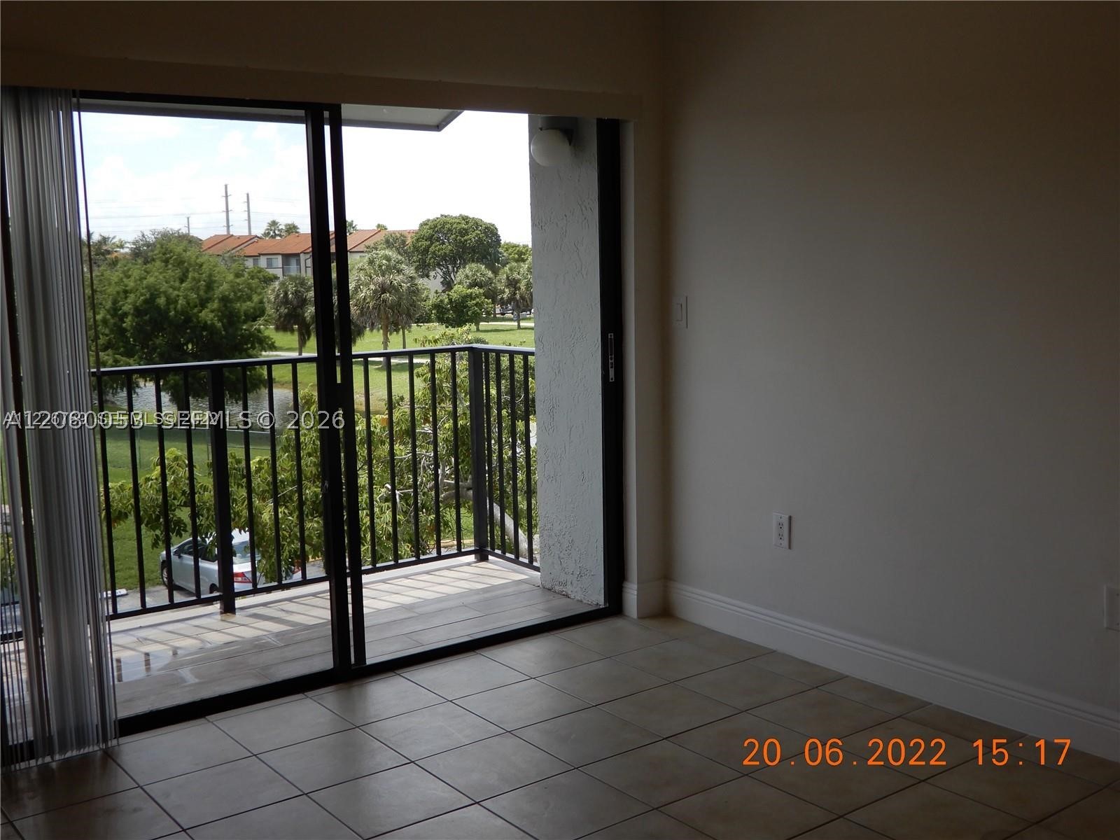 7175 Nw 179th St 307 Property Photo 9