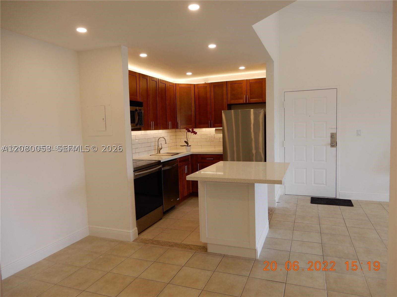 7175 Nw 179th St 307 Property Photo 14