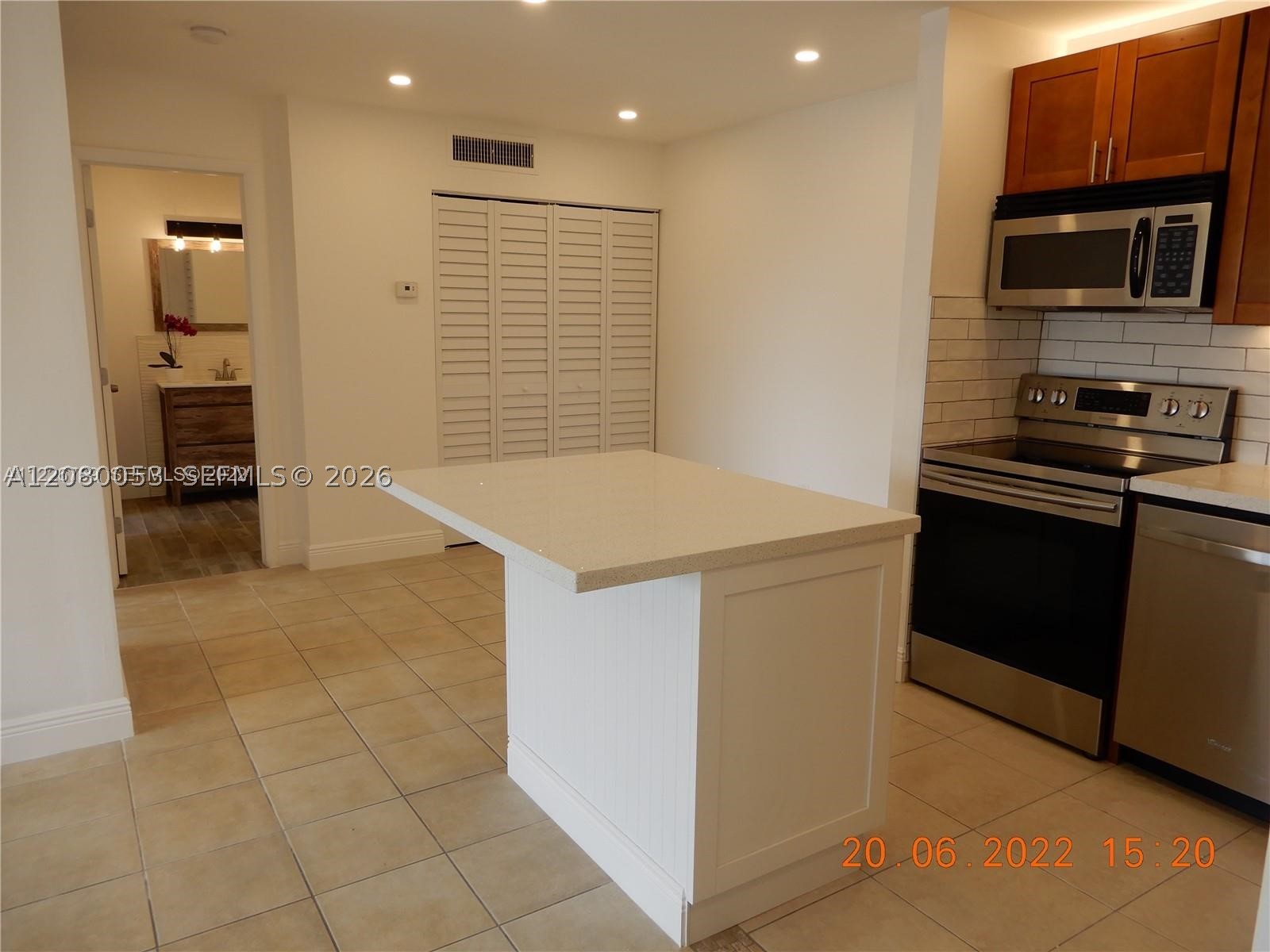 7175 Nw 179th St 307 Property Photo 15