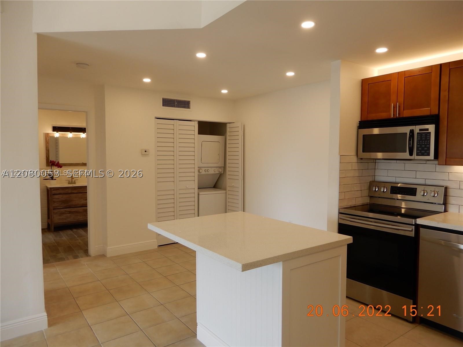 7175 Nw 179th St 307 Property Photo 17