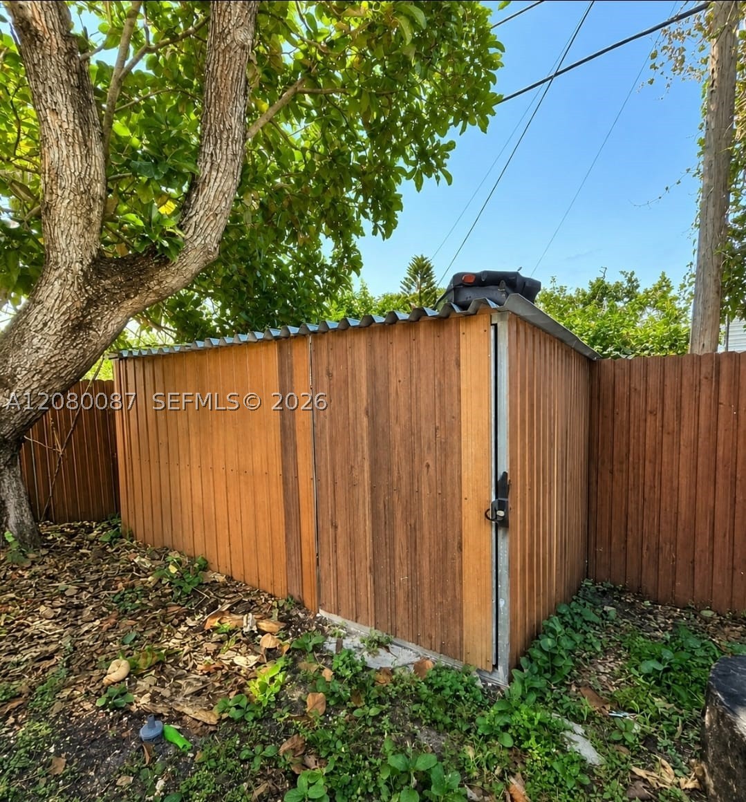 12445 Nw 20th Ave Property Photo 15