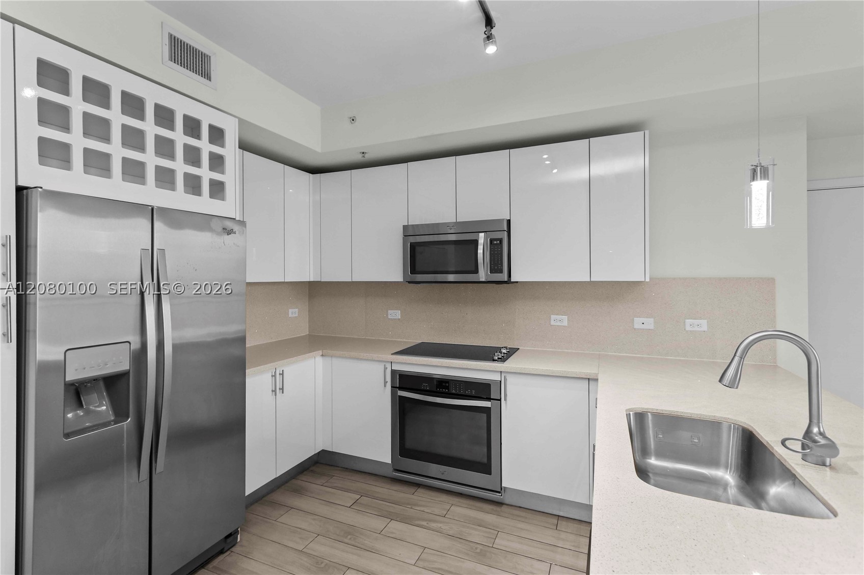 999 Sw 1st Ave 3202 Property Photo 18