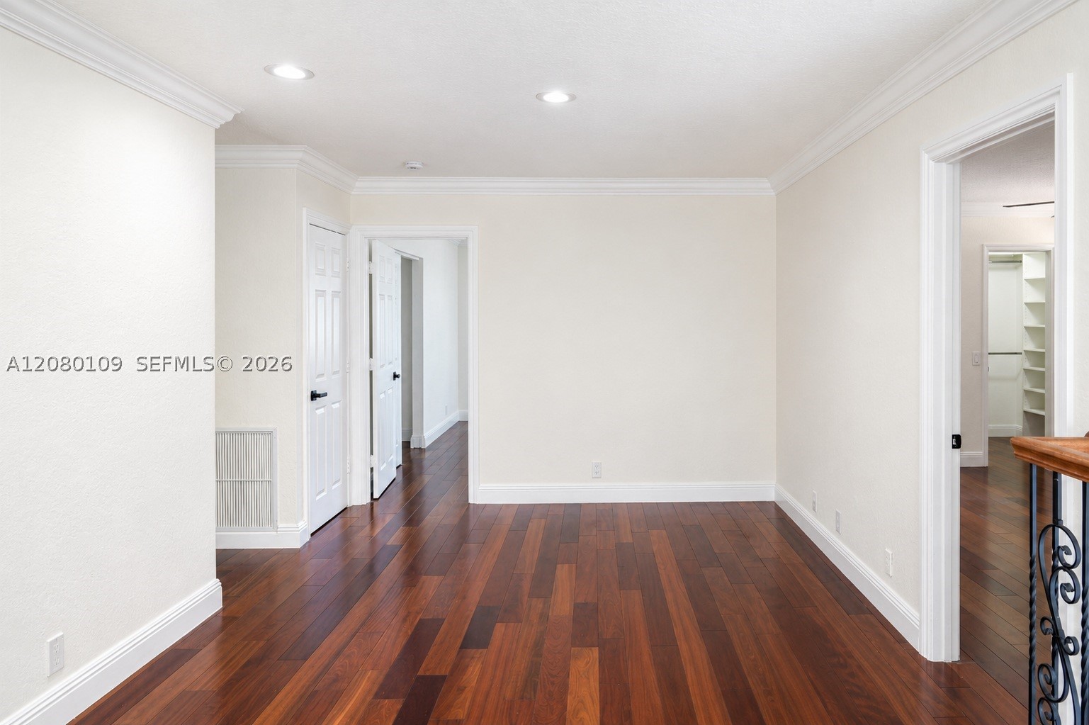 1672 Victoria Pointe Cir Property Photo 20