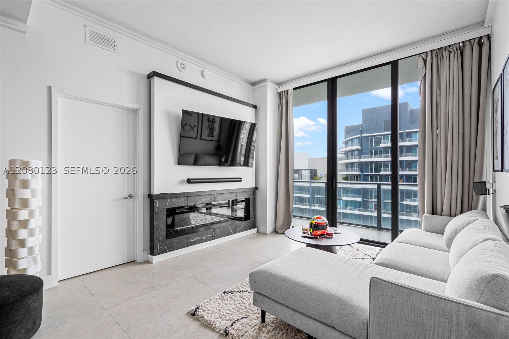 1300 S Miami Ave Ph5209 Property Photo 13