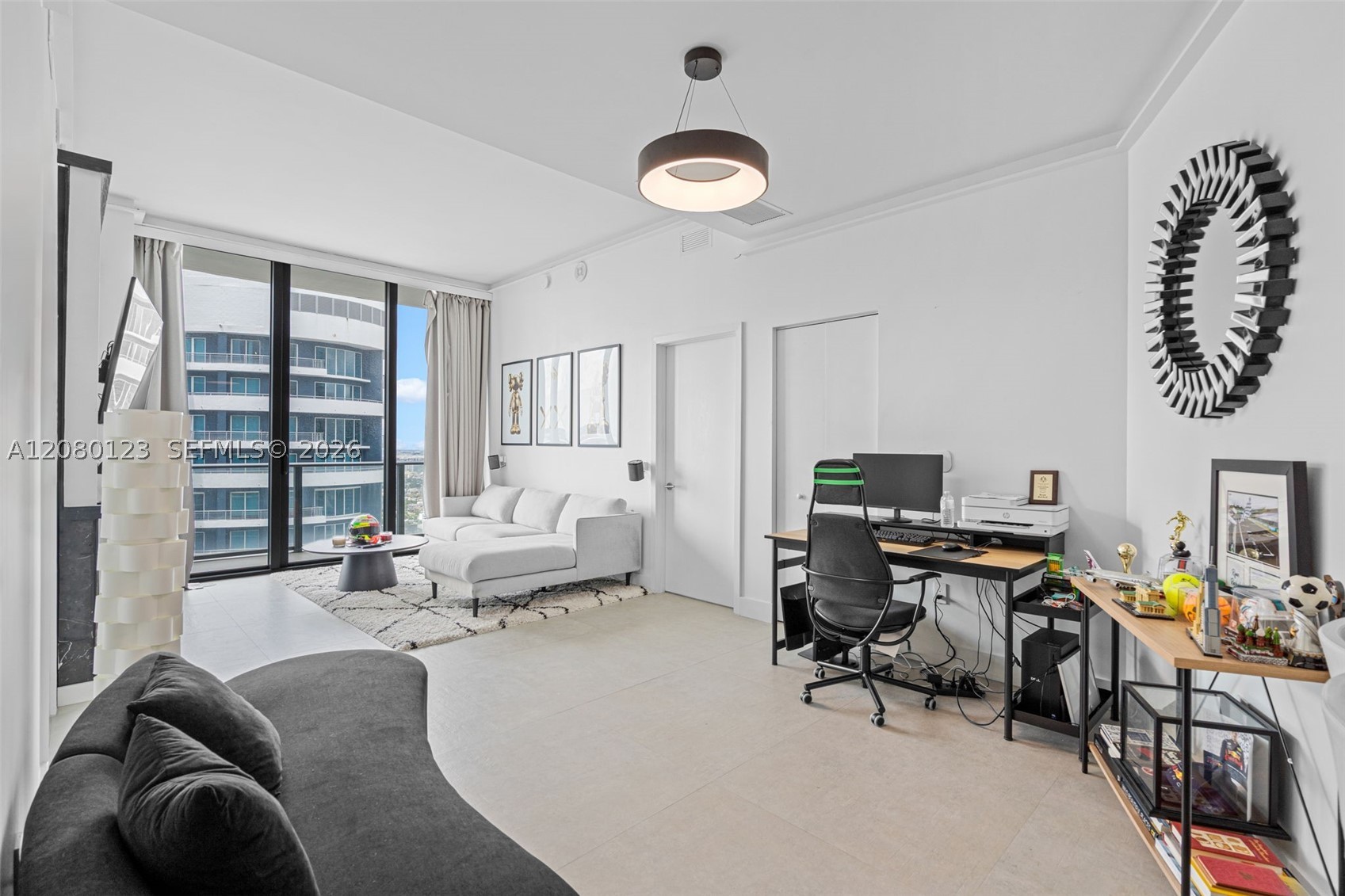 1300 S Miami Ave Ph5209 Property Photo 16