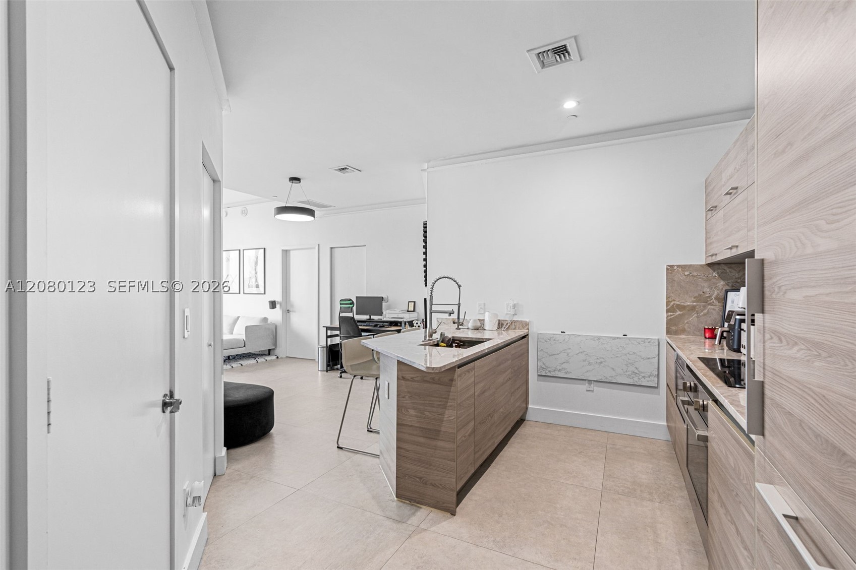 1300 S Miami Ave Ph5209 Property Photo 20