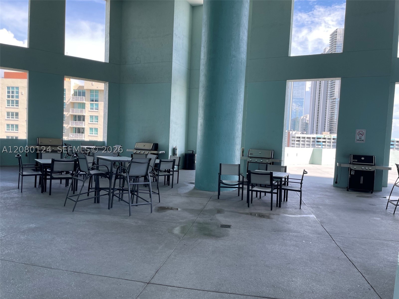 1900 N Bayshore Dr 511 Property Photo 17