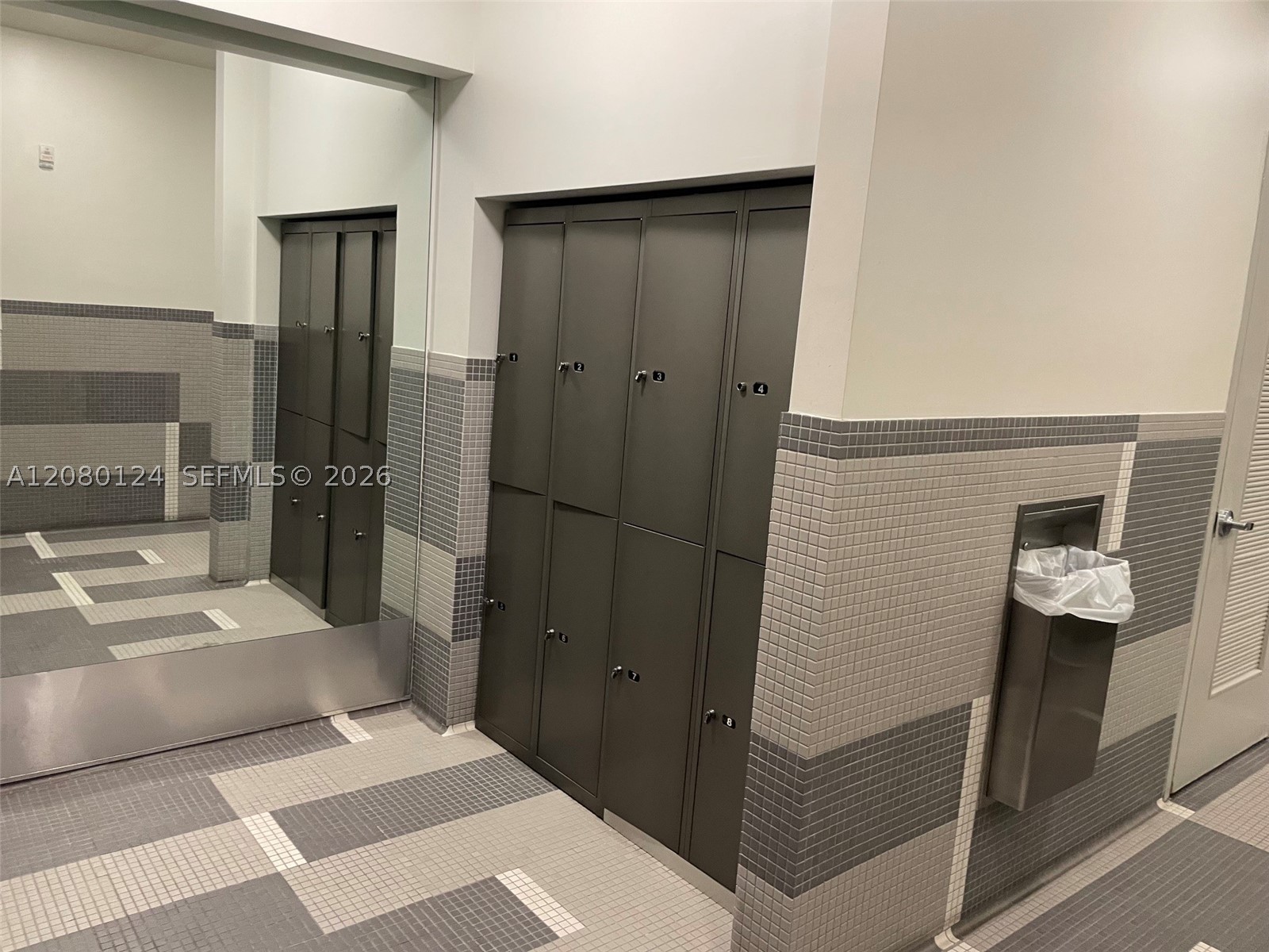 1900 N Bayshore Dr 511 Property Photo 24