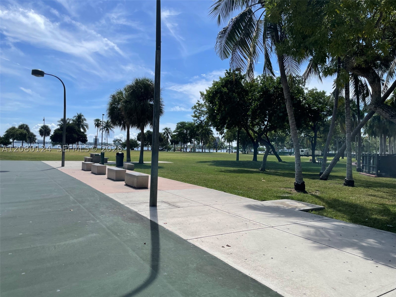 1900 N Bayshore Dr 511 Property Photo 28
