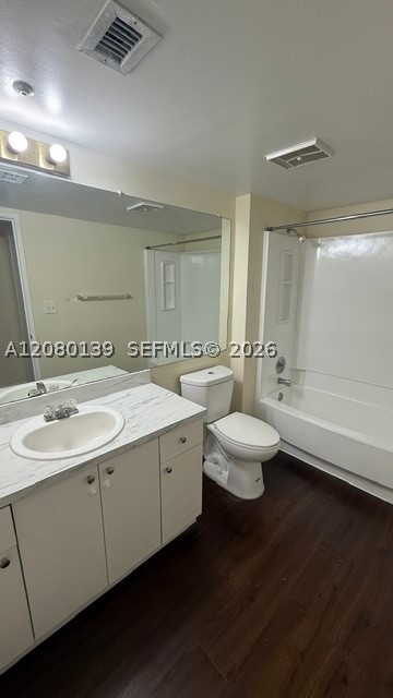 3182 Coral Lake Ln 3182 Property Photo 4