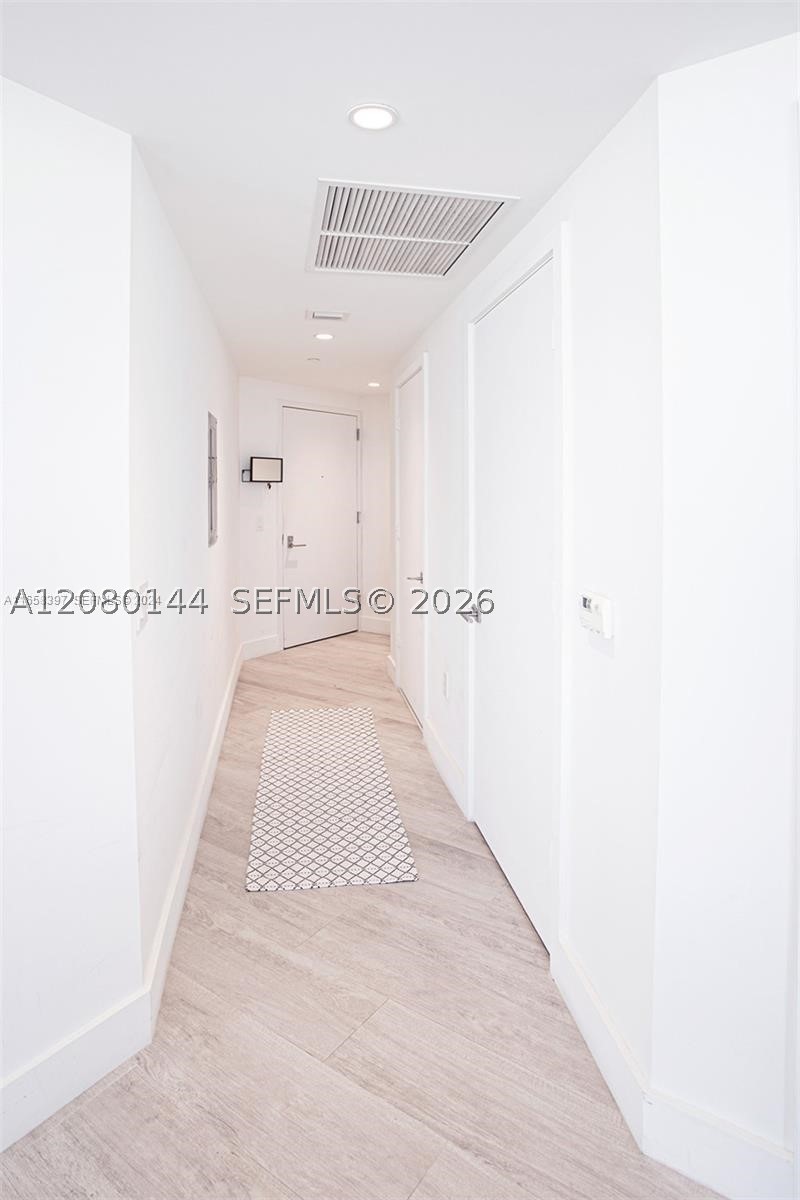 121 Ne 34th St 2616 Property Photo 10